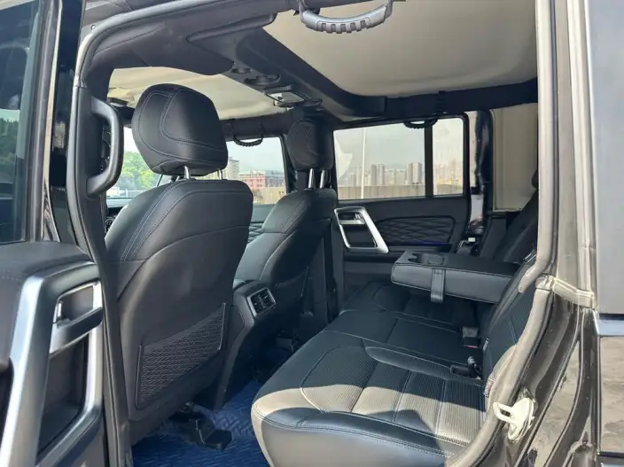 BAIC BJ40 2020 Model 2.0T Automatic 4WD City Hunter Edition Warrior Model – фото 9