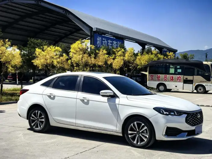 Ford Escort 2021 Model 1.5L Automatic Diamond Edition – фото 3
