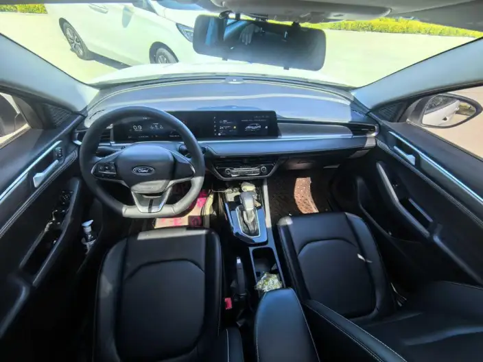 Ford Escort 2021 Model 1.5L Automatic Diamond Edition – фото 8