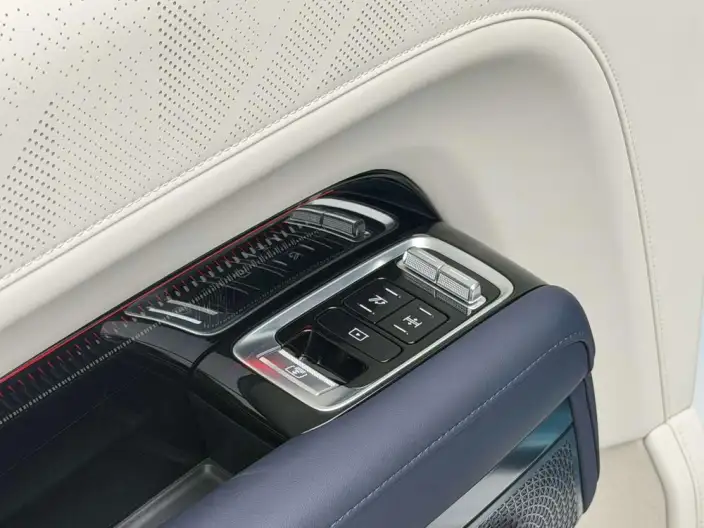 ZEEKR 9X 2025 Model Hyper Edition 70kWh VI seat – фото 6
