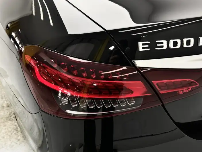 Mercedes-Benz E-Class 2023 Model Facelift E 300 L Fashion Model Sports sedan – фото 13