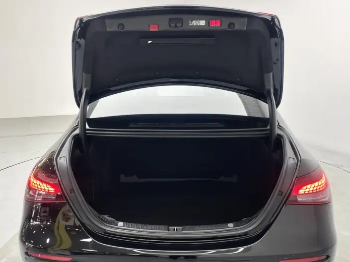 Mercedes-Benz E-Class 2023 Model Facelift E 300 L Fashion Model Sports sedan – фото 20