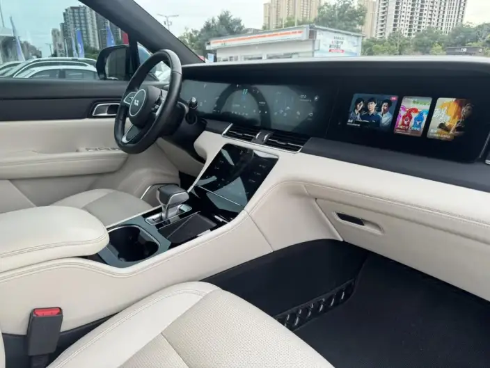 Li Auto ONE 2021 Model Extended Range 6 seat Edition – фото 8