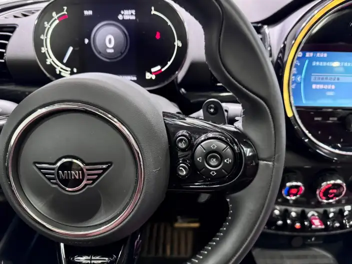 MINI CLUBMAN 2021 Model 2.0T COOPER S – фото 21