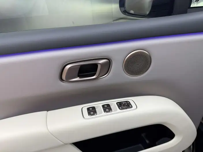 Li Auto i6 2025 Model 2WD Standard Edition – фото 13