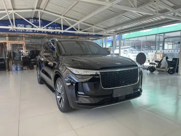 Li Auto ONE 2021 Model Extended Range 6 seat Edition – фото 3