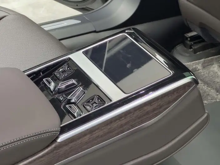 Audi A8 2024 Model A8L 55 TFSI quattro Flagship Model – фото 13