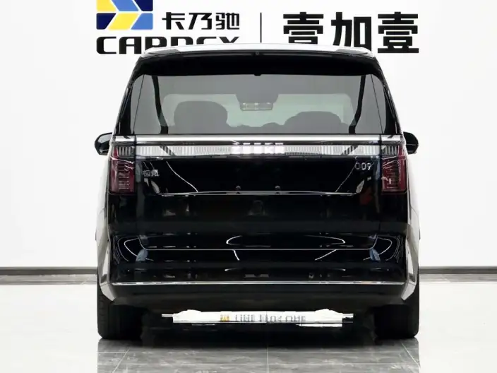 ZEEKR 009 2024 Model VI seat Executive Edition 4WD 108kWh – фото 6