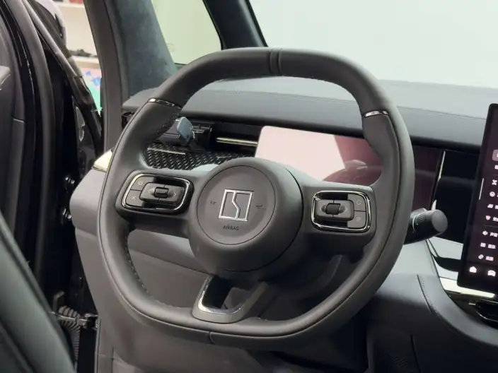 ZEEKR 009 2024 Model VI seat Executive Edition 4WD 108kWh – фото 21