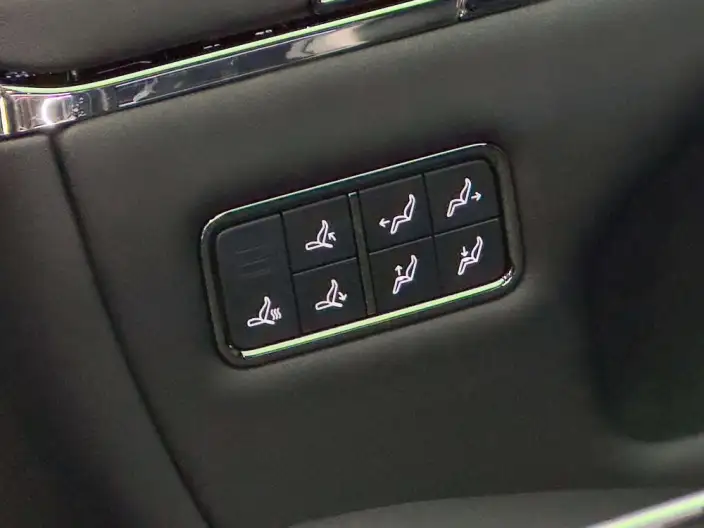 ZEEKR 009 2024 Model VI seat Executive Edition 4WD 108kWh – фото 22