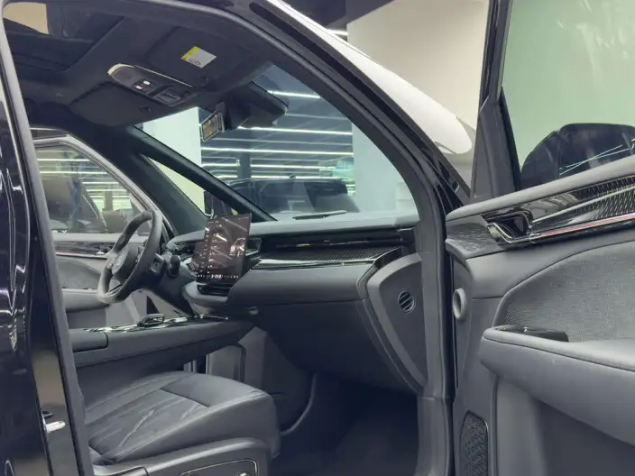 ZEEKR 009 2024 Model VI seat Executive Edition 4WD 108kWh – фото 26