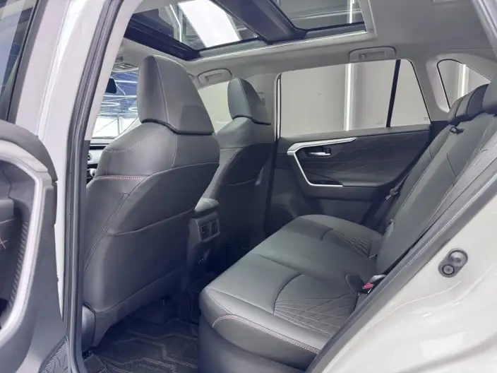 Toyota RAV4 2024 Model Intelligent Hybrid 2.5L E-CVT 2WD Elite PLUS Edition – фото 11