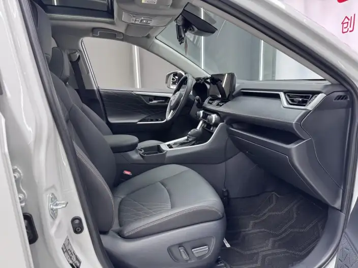 Toyota RAV4 2024 Model Intelligent Hybrid 2.5L E-CVT 2WD Elite PLUS Edition – фото 12