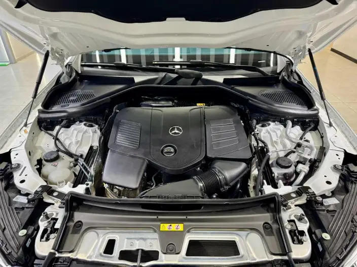 Mercedes-Benz GLC 2025 Model Facelift GLC 300 L 4MATIC Dynamic Model 5 seat – фото 8
