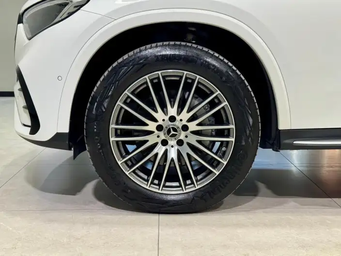 Mercedes-Benz GLC 2025 Model Facelift GLC 300 L 4MATIC Dynamic Model 5 seat – фото 11