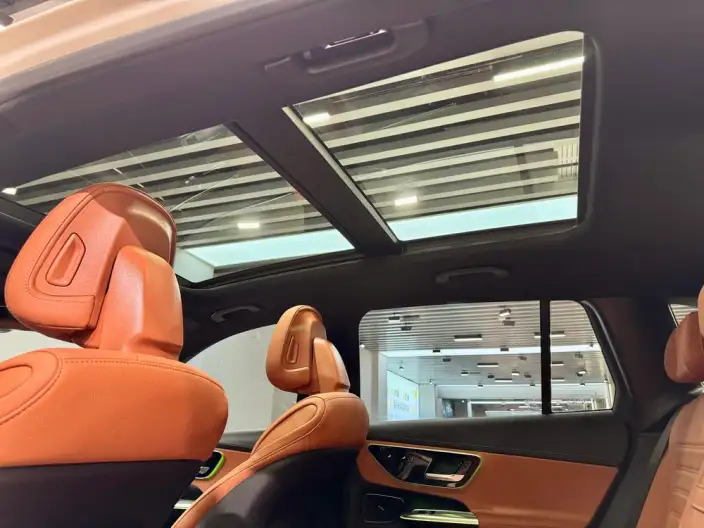 Mercedes-Benz GLC 2025 Model Facelift GLC 300 L 4MATIC Dynamic Model 5 seat – фото 17