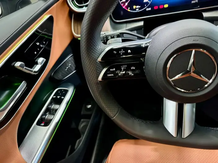 Mercedes-Benz GLC 2025 Model Facelift GLC 300 L 4MATIC Dynamic Model 5 seat – фото 22