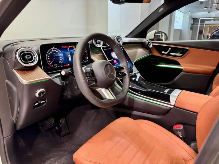 Mercedes-Benz GLC 2025 Model Facelift GLC 300 L 4MATIC Dynamic Model 5 seat – фото 23