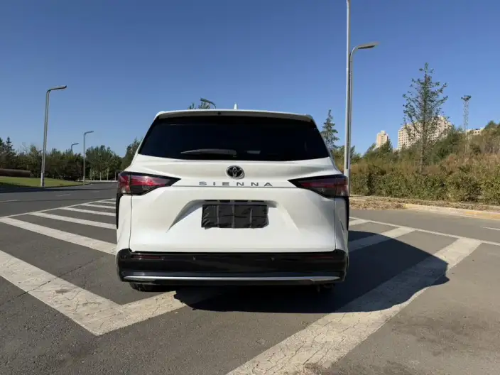 Toyota Sienna 2024 Model Hybrid 2.5L Comfort Edition – фото 5