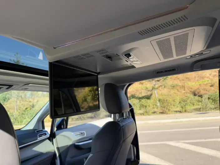 Toyota Sienna 2024 Model Hybrid 2.5L Comfort Edition – фото 8