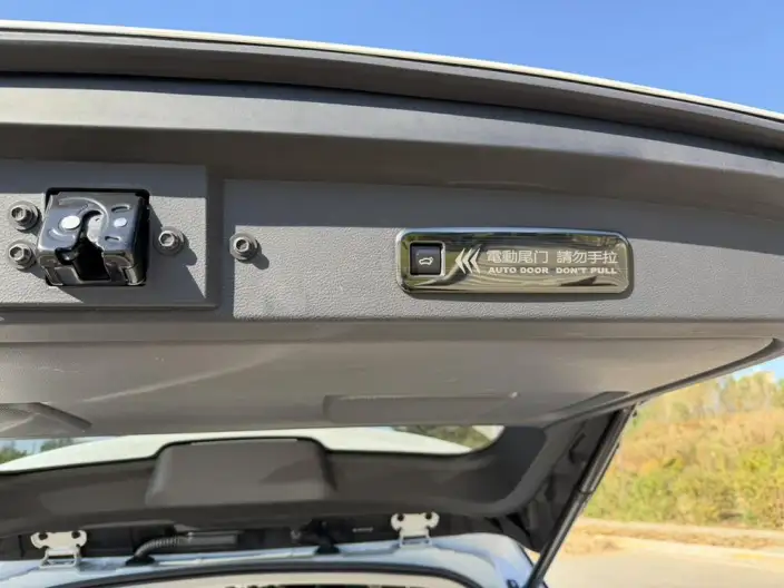Toyota Sienna 2024 Model Hybrid 2.5L Comfort Edition – фото 11
