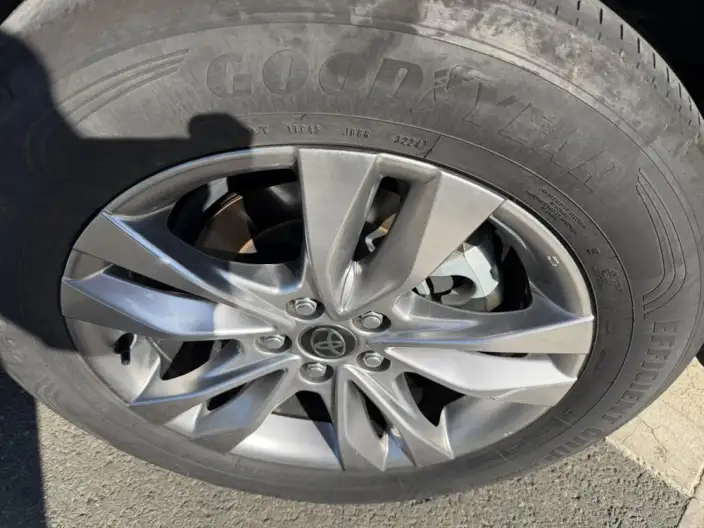 Toyota Sienna 2024 Model Hybrid 2.5L Comfort Edition – фото 12