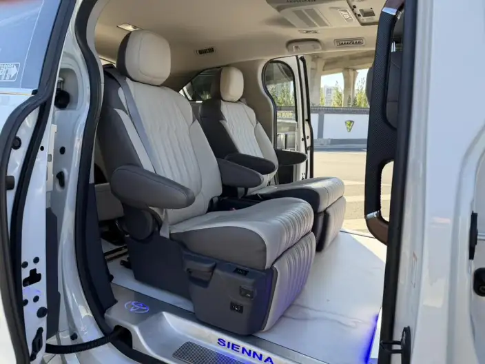 Toyota Sienna 2024 Model Hybrid 2.5L Comfort Edition – фото 21