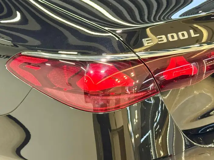 Mercedes-Benz E-Class 2024 Model E 300 L Fashion Model sedan – фото 10