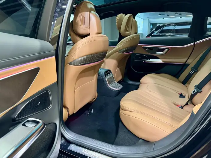 Mercedes-Benz E-Class 2024 Model E 300 L Fashion Model sedan – фото 25