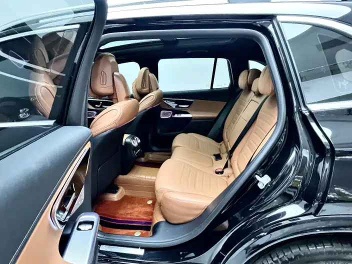 Mercedes-Benz GLC 2025 Model GLC 260 L 4MATIC Dynamic Model 5 seat – фото 18