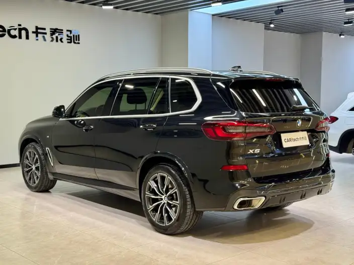 BMW X5 2022 Model xDrive 30Li Exclusive Model M Sports Set – фото 5