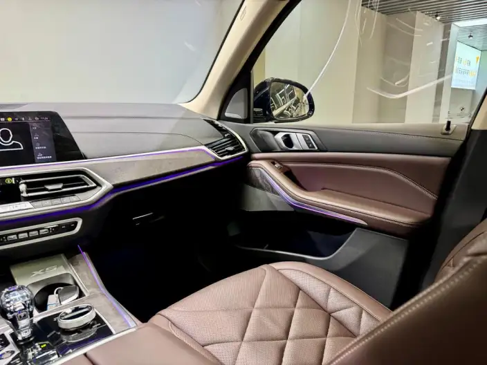 BMW X5 2022 Model xDrive 30Li Exclusive Model M Sports Set – фото 14
