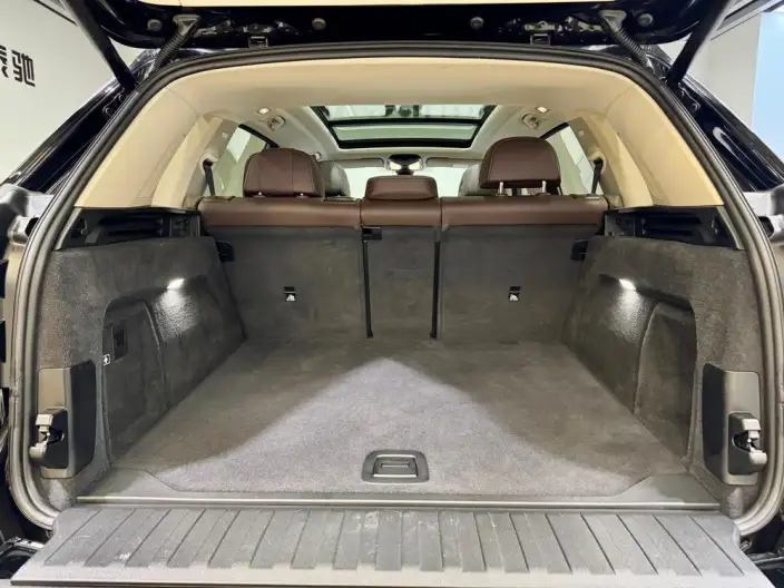 BMW X5 2022 Model xDrive 30Li Exclusive Model M Sports Set – фото 28