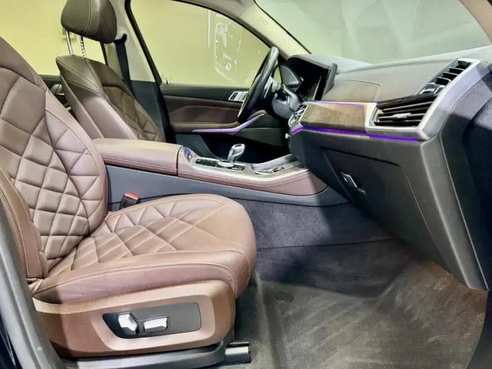 BMW X5 2022 Model xDrive 30Li Exclusive Model M Sports Set – фото 30