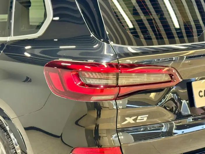 BMW X5 2022 Model xDrive 30Li Exclusive Model M Sports Set – фото 40