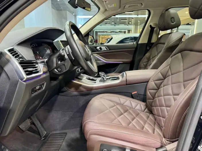BMW X5 2022 Model xDrive 30Li Exclusive Model M Sports Set – фото 54