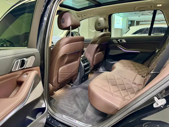 BMW X5 2022 Model xDrive 30Li Exclusive Model M Sports Set – фото 59