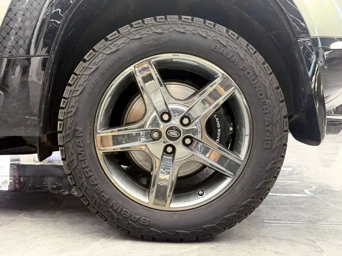 Land Rover Defender 2020 Model 110 P400 HSE – фото 4