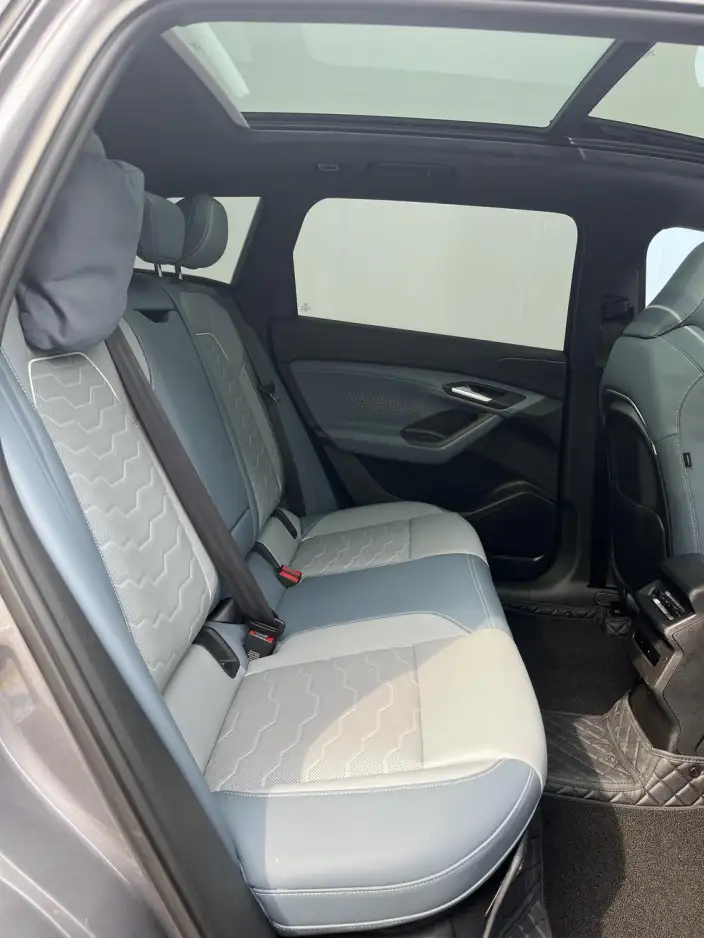 AUDI Q6L e-tron 2026 Model First Edition Pilot Edition – фото 6