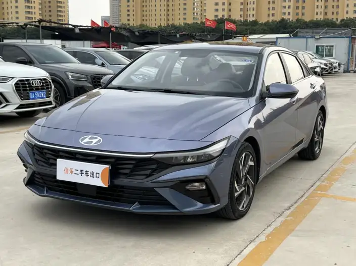 Hyundai Ioniq 2023 Model 1.5L CVT GLX Elite Edition – фото 1