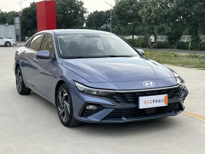 Hyundai Ioniq 2023 Model 1.5L CVT GLX Elite Edition – фото 3