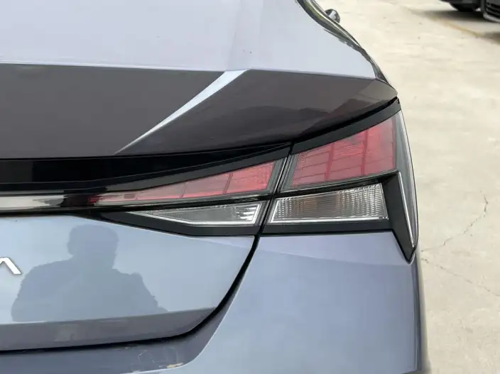 Hyundai Ioniq 2023 Model 1.5L CVT GLX Elite Edition – фото 8