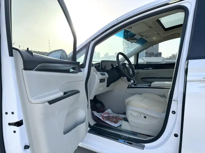 Buick GL8 2022 Model Facelift ES Luzun 653T Comfort Model – фото 11