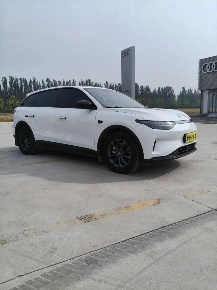 Leapmotor C11 2024 Model EV Edition 515 Smart Edition – фото 2