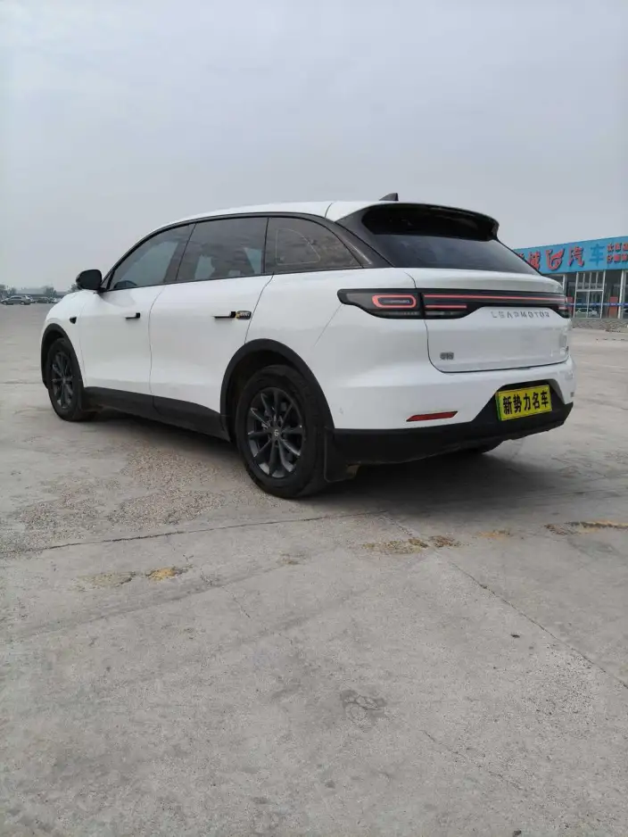 Leapmotor C11 2024 Model EV Edition 515 Smart Edition – фото 3