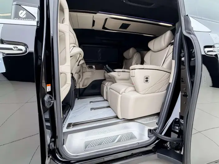 Elfa 2023 Model 2.5L Intelligent Hybrid 4WD Premium – фото 12