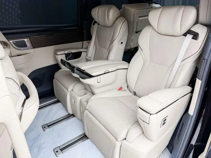 Elfa 2023 Model 2.5L Intelligent Hybrid 4WD Premium – фото 13