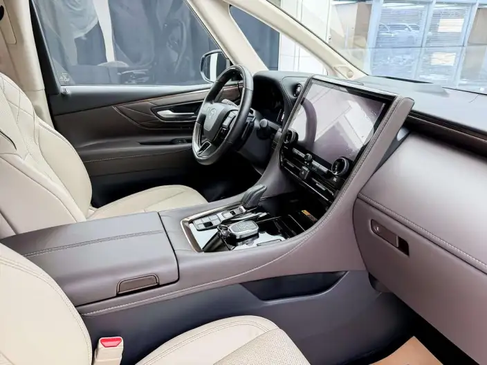 Elfa 2023 Model 2.5L Intelligent Hybrid 4WD Premium – фото 16