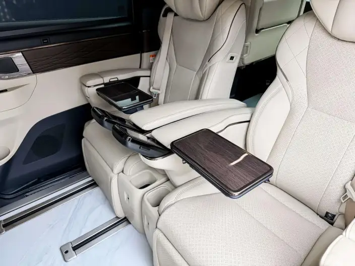 Elfa 2023 Model 2.5L Intelligent Hybrid 4WD Premium – фото 18