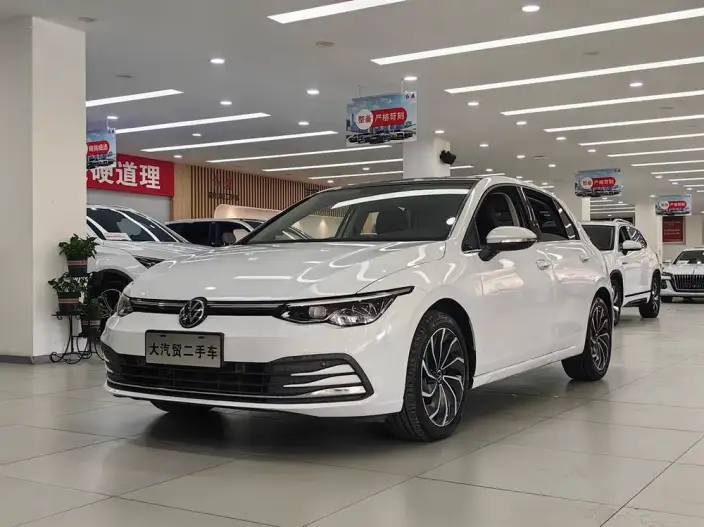 Volkswagen Golf 2021 Model 280TSI DSG Pro – фото 1
